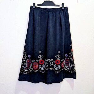 Coldwater Creek Corduroy Black Skirt Size 6 P Floral Print A-Line Knee Length